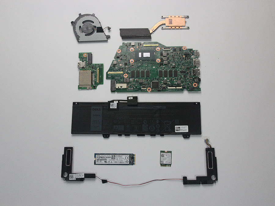 Dell Inspiron 13 7373 internal pictures