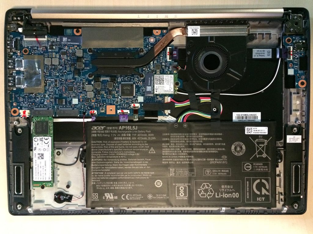 Acer Swift 5 SF514-52 internal picture