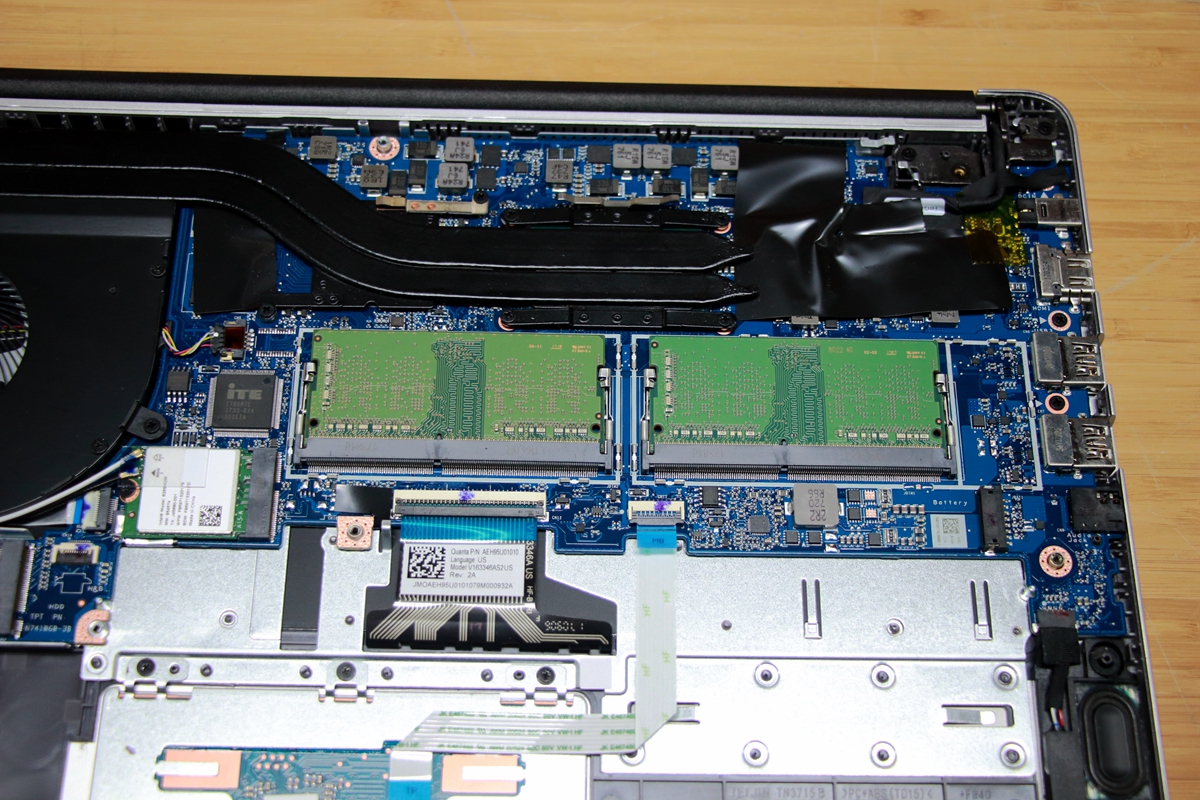 Huawei-MateBook-D2018-Disassembly-28.jpg