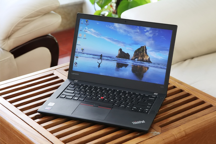 Lenovo ThinkPad A475 screen