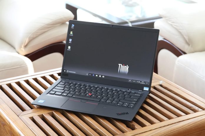 Lenovo ThinkPad X1 Carbon 2018 front